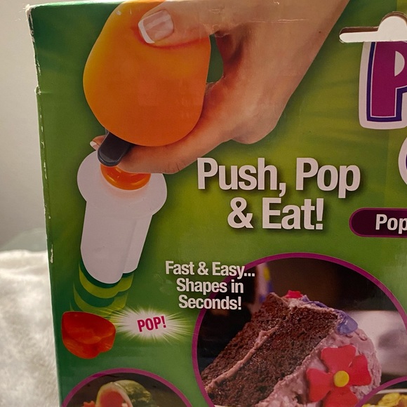 Pop Chef, shape fruit cutter as seen on tv. 10 piece kit. Never used. - Picture 5 of 14